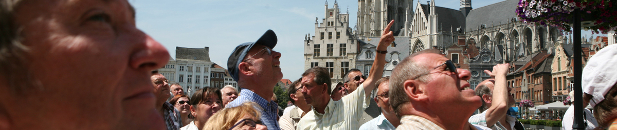 InGroepHistorischeWandeling_CopyrightTourismMechelenLaylaAerts.jpg